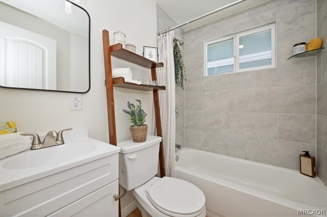 753 Elysian Boulevard Property Photo 25