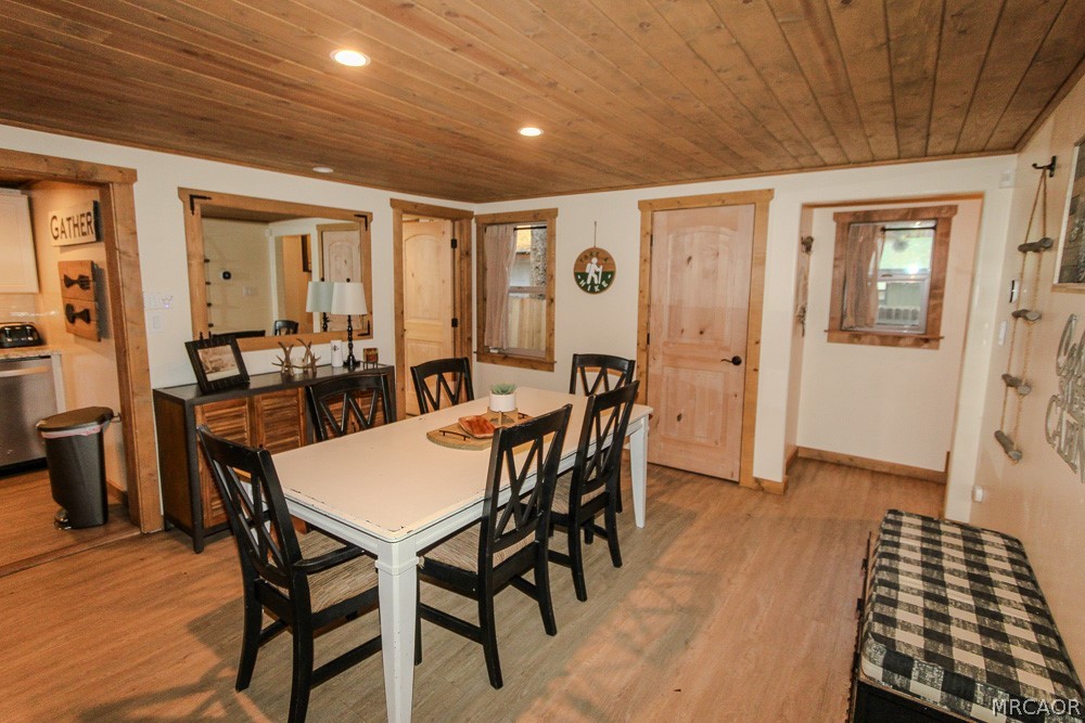 42655 Peregrine Avenue Property Photo 5