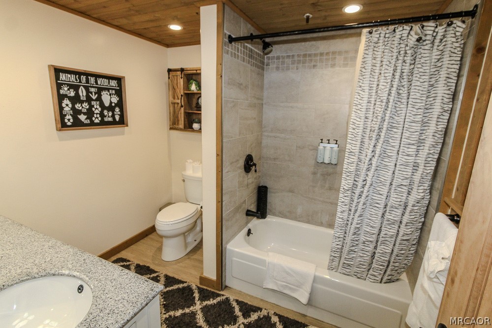 42655 Peregrine Avenue Property Photo 15