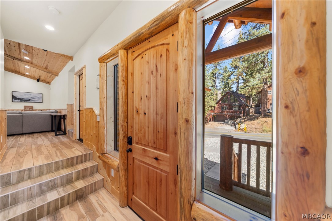 42765 Cougar Road Property Photo 3
