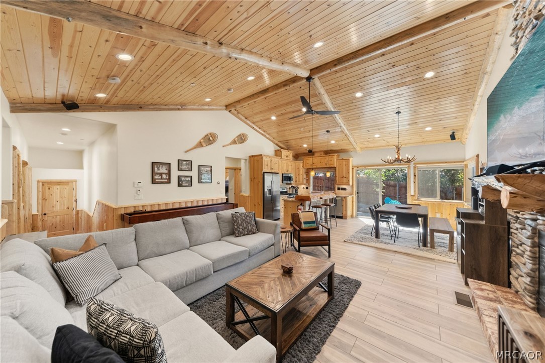 42765 Cougar Road Property Photo 8