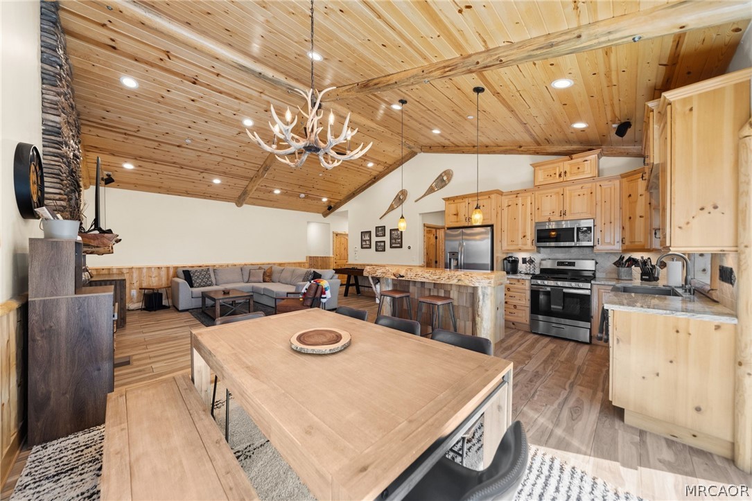 42765 Cougar Road Property Photo 11
