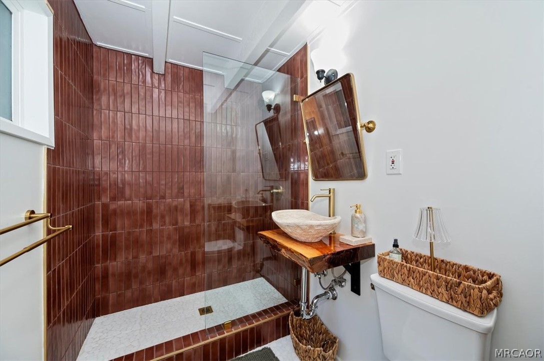 43051 Monterey Street Property Photo 20
