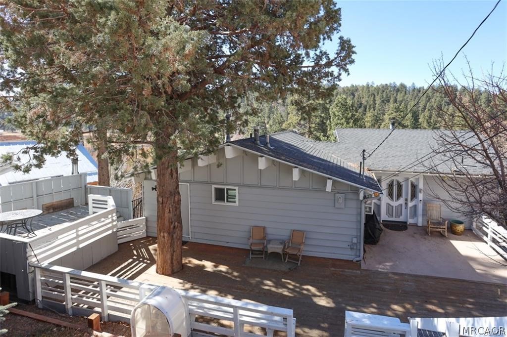1010 Brookside Lane Property Photo 1