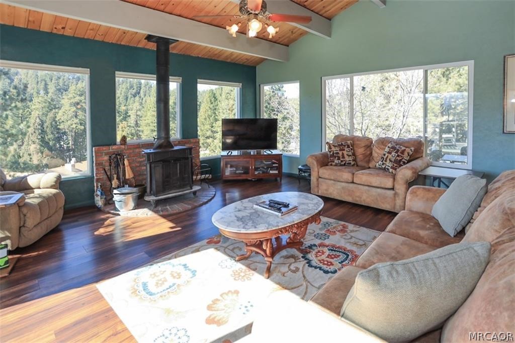 1010 Brookside Lane Property Photo 13
