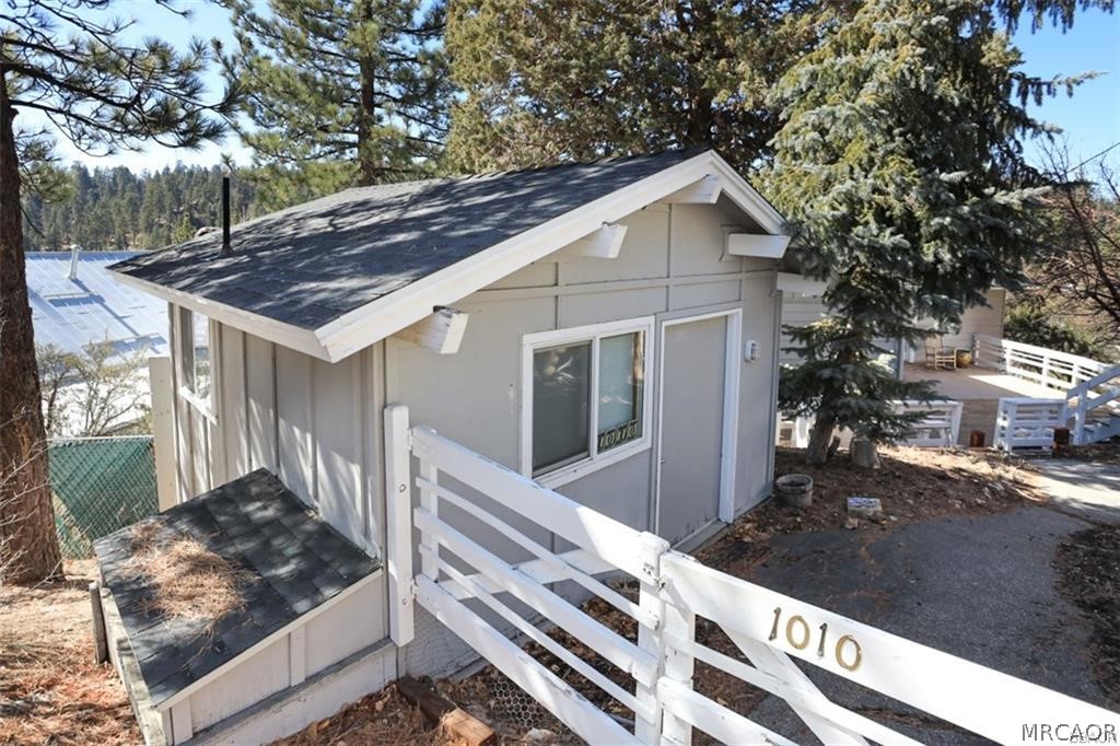 1010 Brookside Lane Property Photo 42