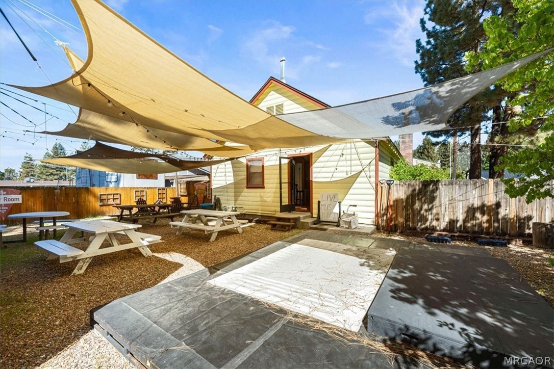1112 West Big Bear Boulevard Property Photo 8