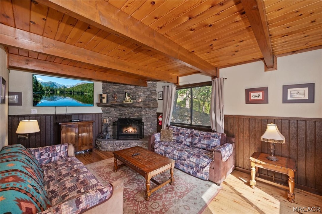 1290 Pigeon Road Property Photo 6