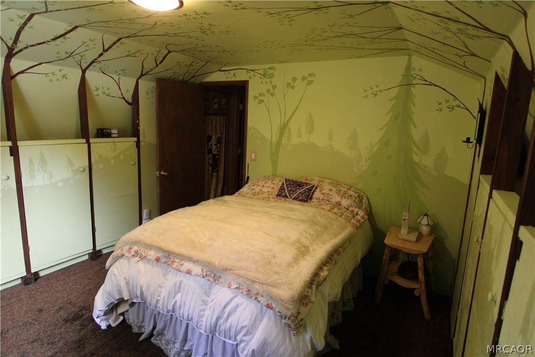 323 Hilltop Lane Property Photo 8