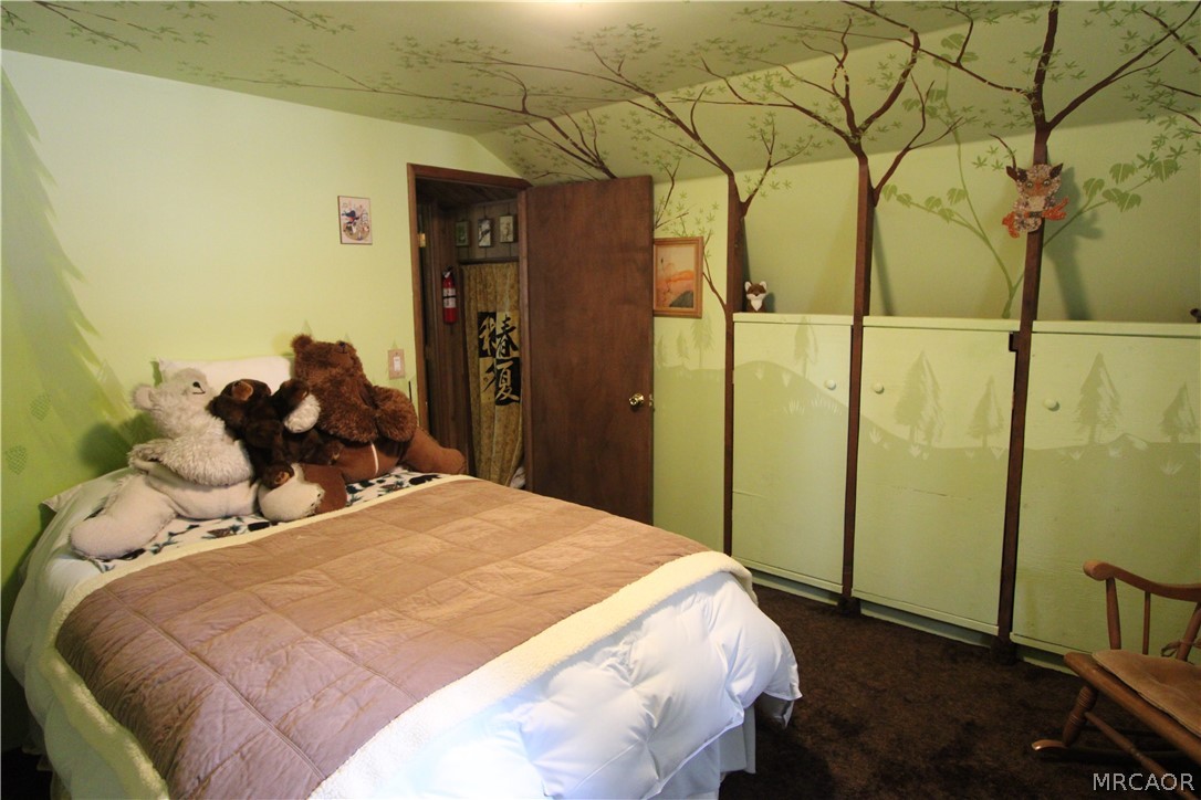 323 Hilltop Lane Property Photo 14