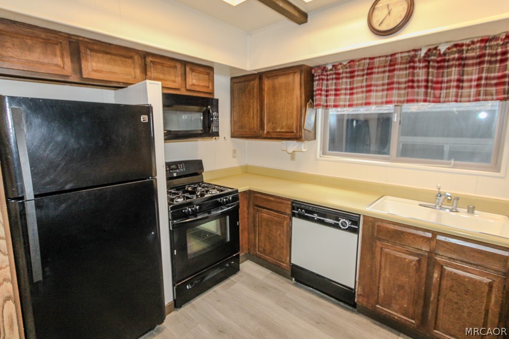 42934 Fairy Avenue Property Photo 8