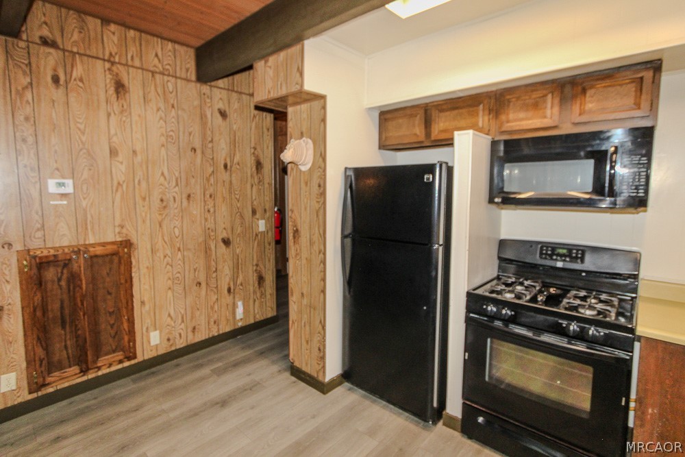 42934 Fairy Avenue Property Photo 10