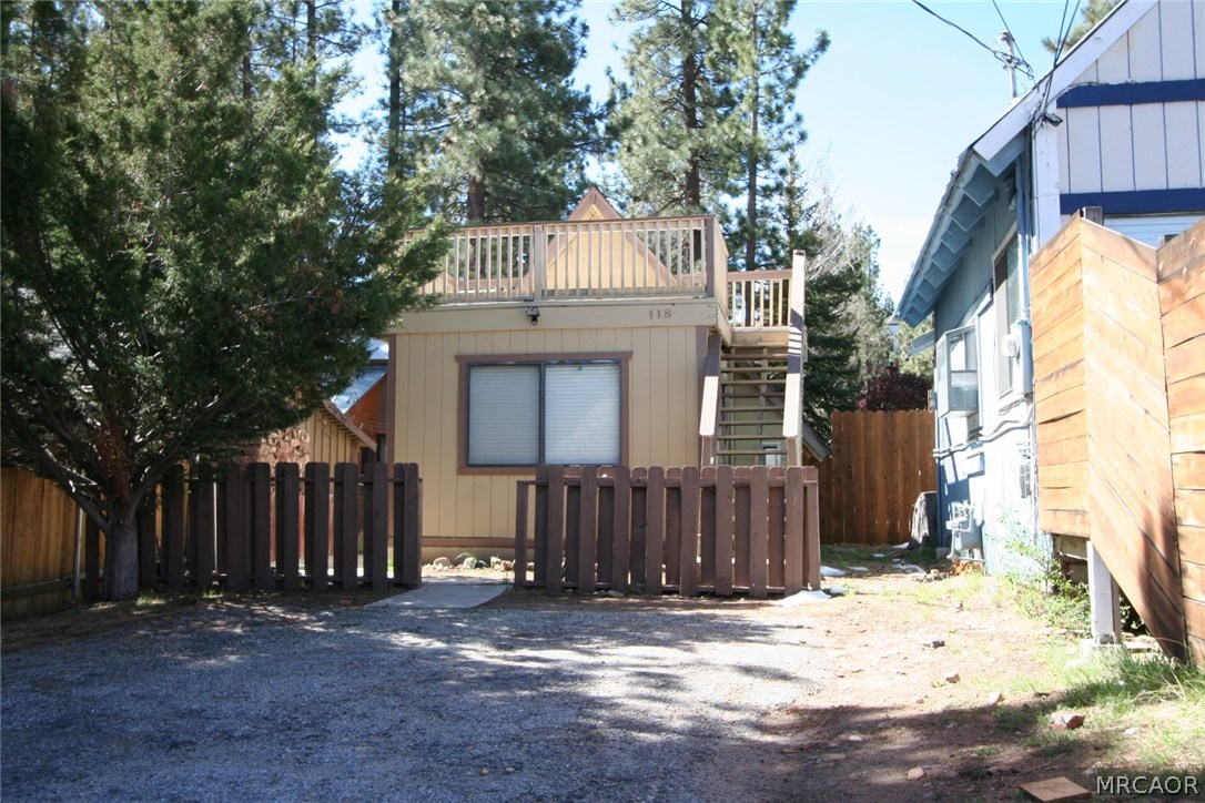 118 West Sherwood Boulevard Property Photo 1