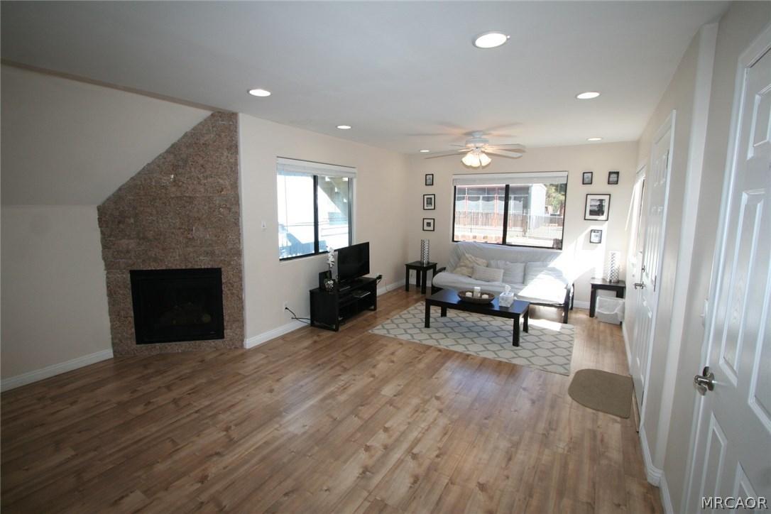 118 West Sherwood Boulevard Property Photo 3
