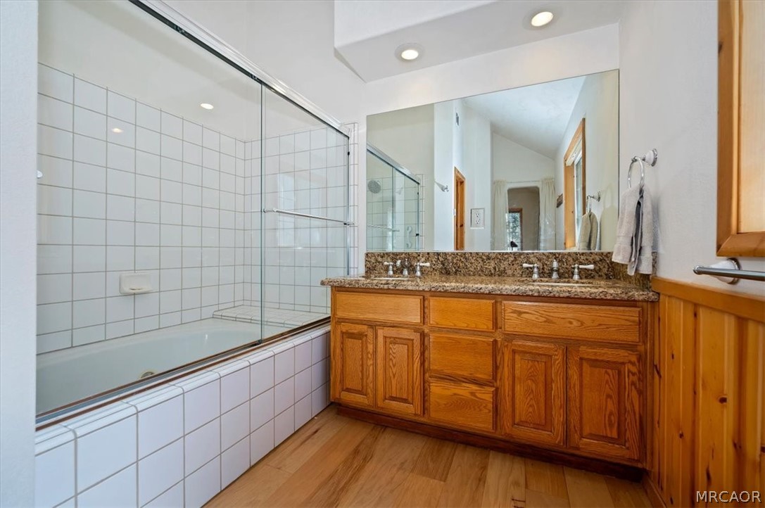 340 Santa Barbara Avenue Property Photo 23