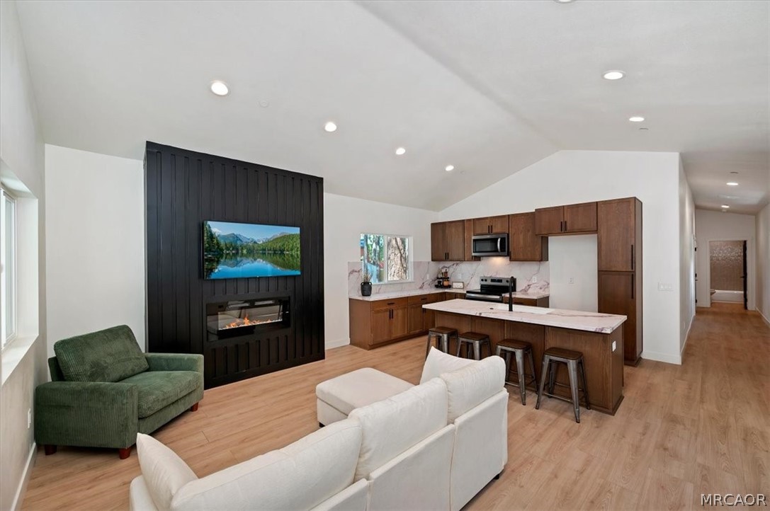 40166 Esterly Property Photo 5