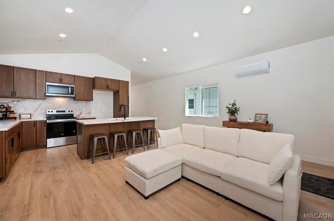 40166 Esterly Property Photo 9