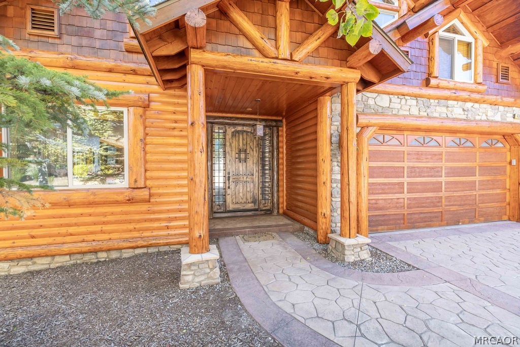42489 Bear Loop Property Photo 2