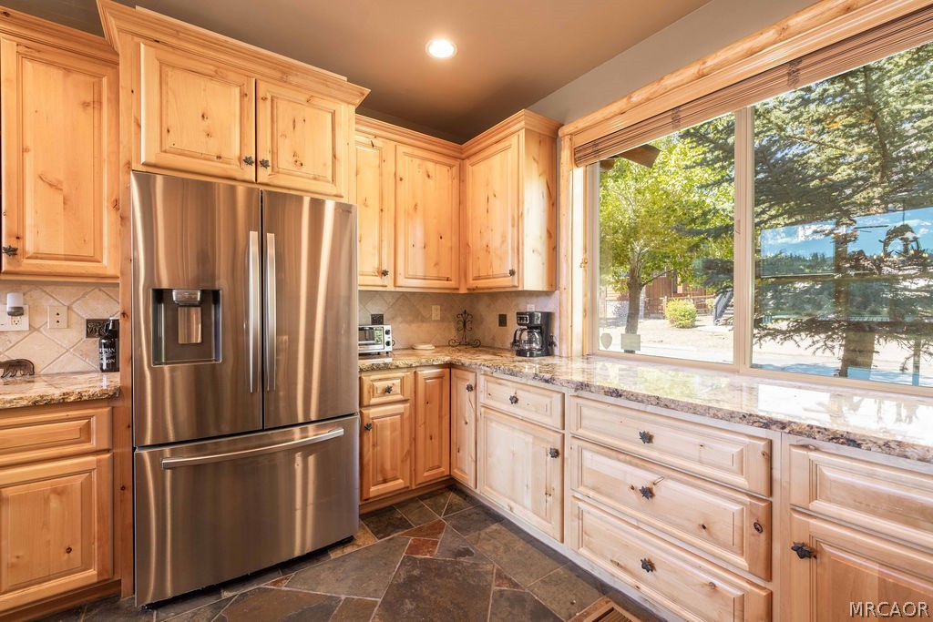 42489 Bear Loop Property Photo 5