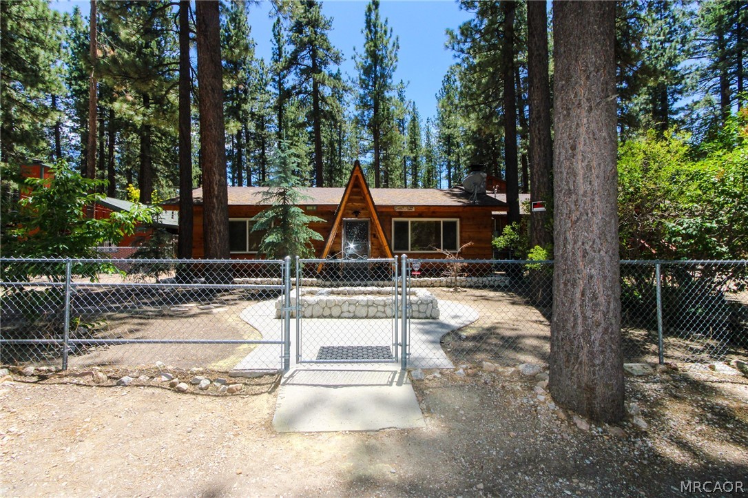 808 West Rainbow Boulevard Property Photo 1