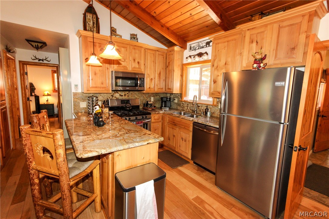 808 West Rainbow Boulevard Property Photo 8