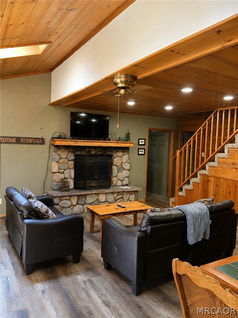 40179 Esterly Lane Property Photo 3