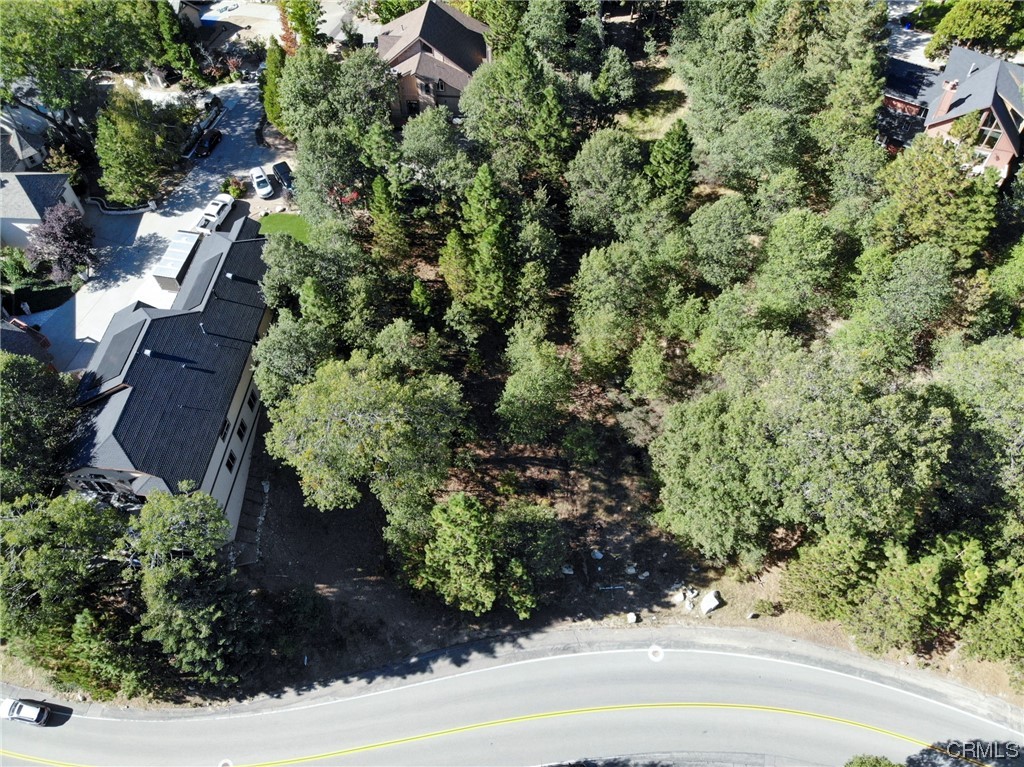 27450 North Bay Road Property Photo 3