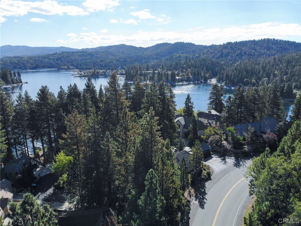 27450 North Bay Road Property Photo 10