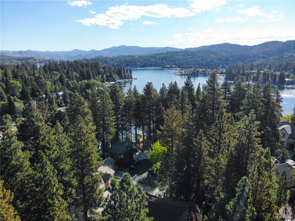 27450 North Bay Road Property Photo 11