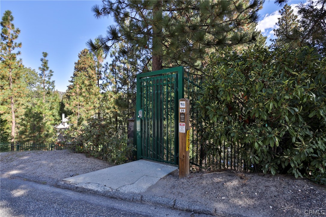 27450 North Bay Road Property Photo 12