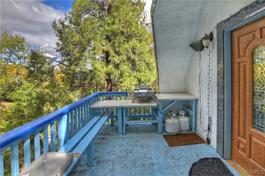 24998 Jewel Drive Property Photo 8