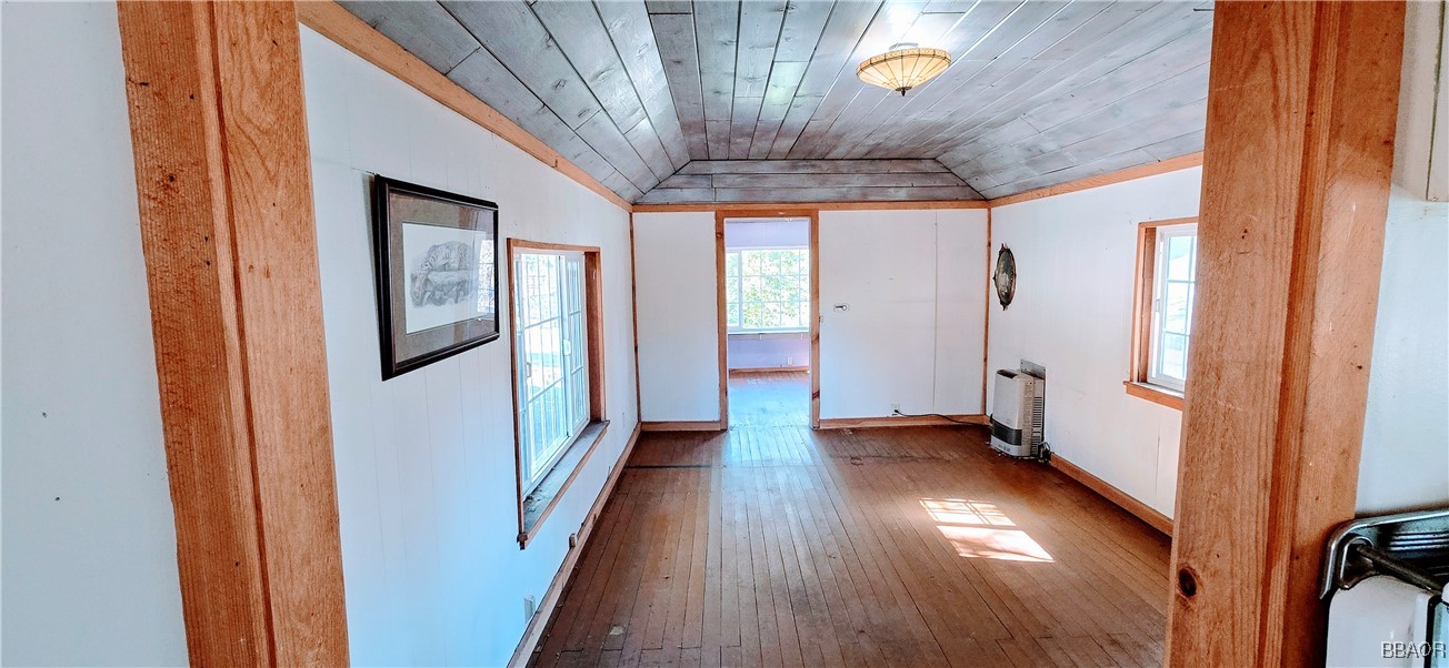 21661 Crest Forest Drive Property Photo 5