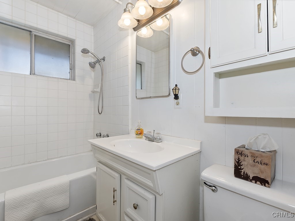 24162 Montreaux Drive Property Photo 12