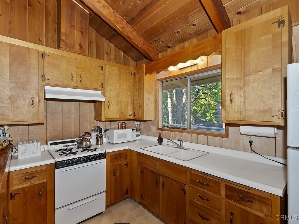 24162 Montreaux Drive Property Photo 21
