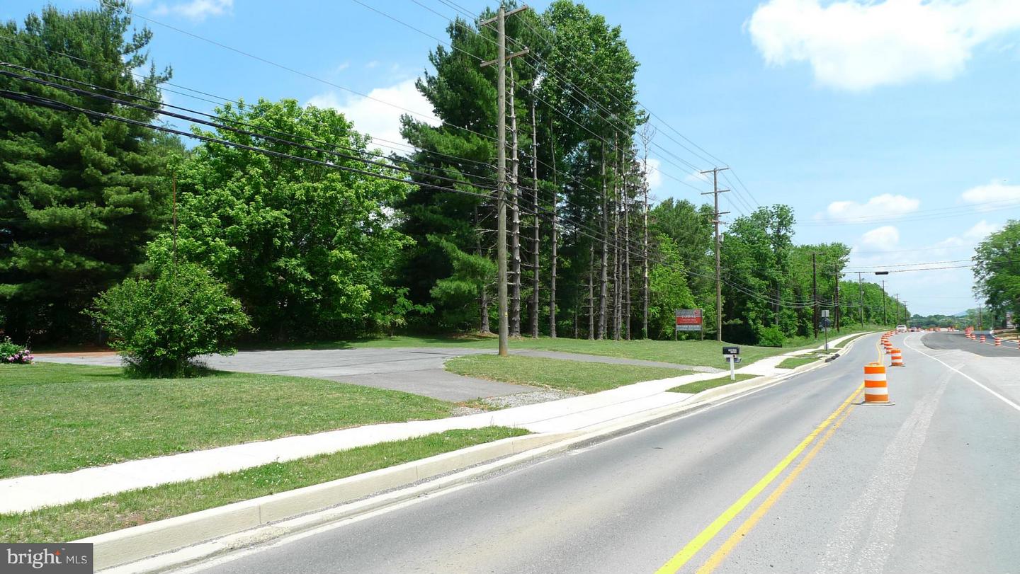 11302 Robinwood Dr Property Photo 15