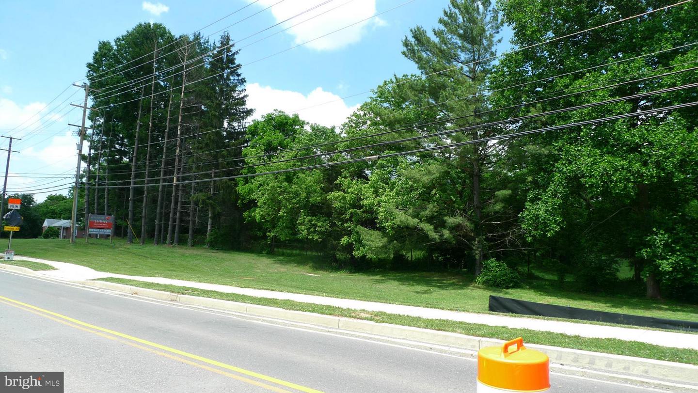 11302 Robinwood Dr Property Photo 17