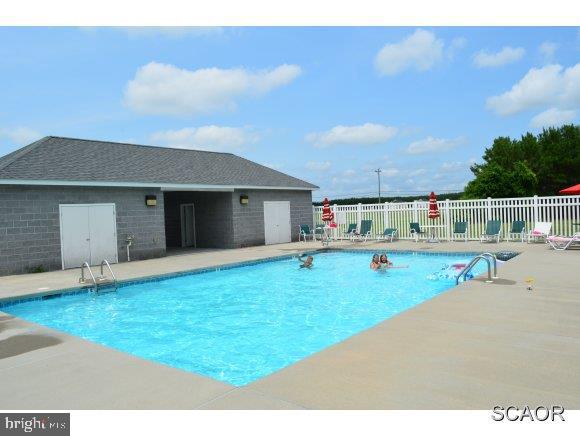 24587 Hollytree Cir Property Photo 21
