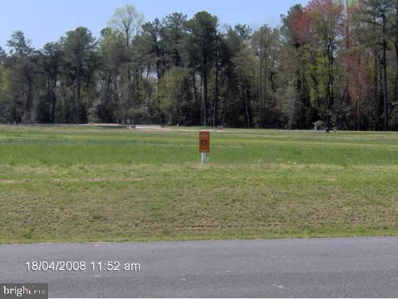 LOT 32 RETREAT CIR Property Photo 1
