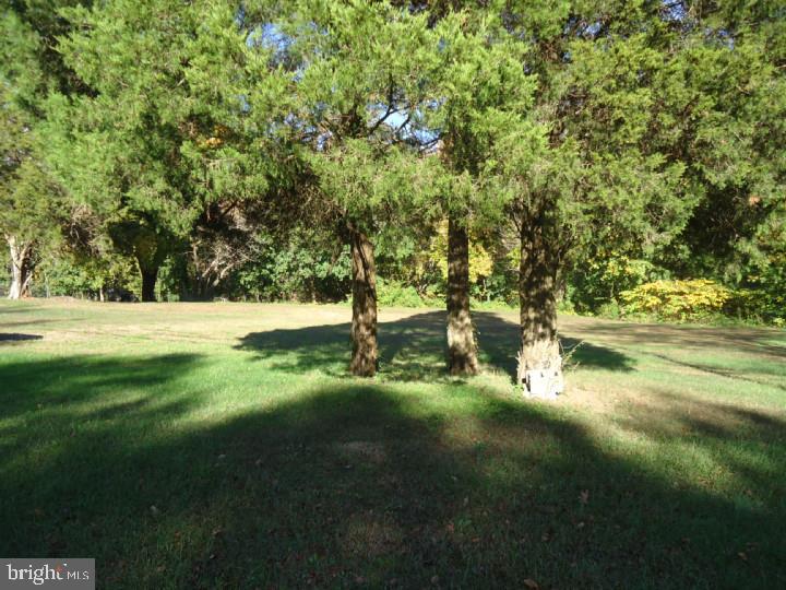 752 Yorketown Rd Property Photo 2