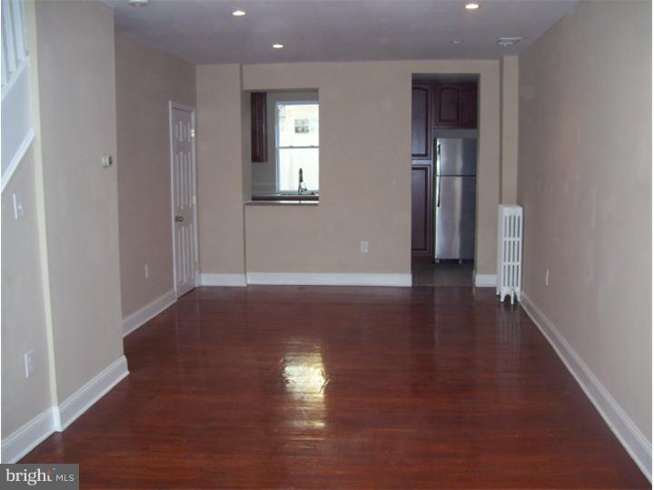 1349 N Howard St Property Photo 3
