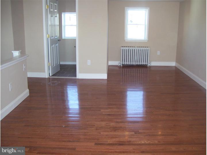 1349 N Howard St Property Photo 4