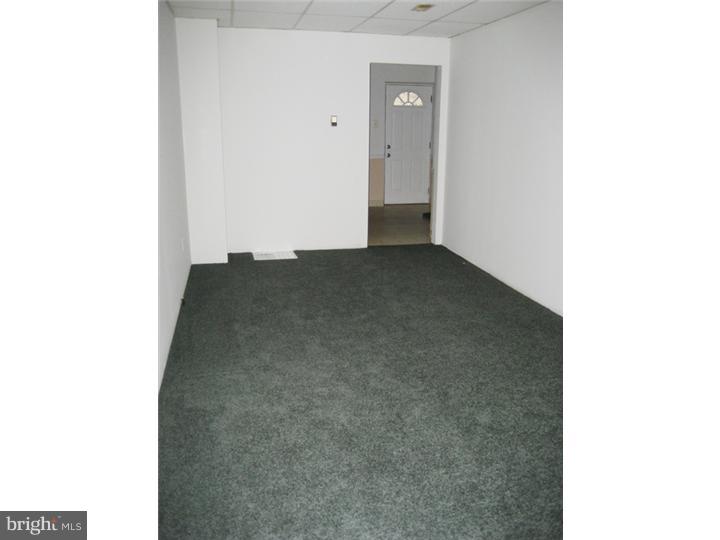 3110 N Croskey St Property Photo 3