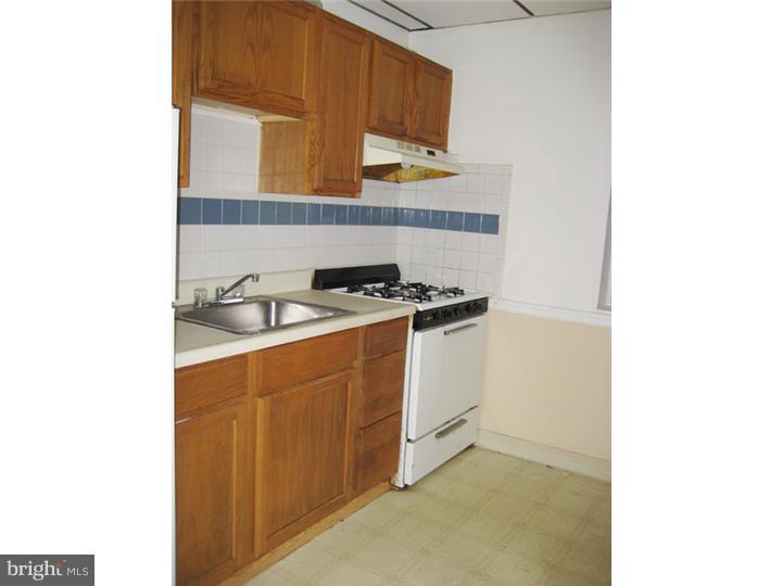 3110 N Croskey St Property Photo 7