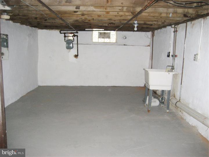 3110 N Croskey St Property Photo 14