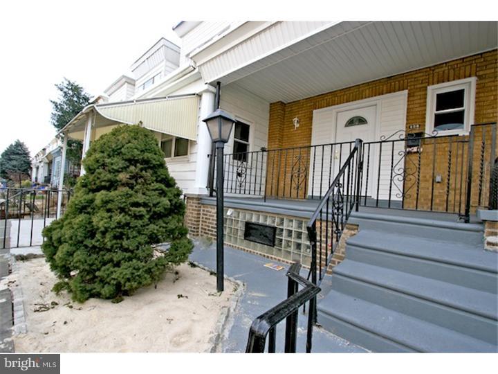 906 Marcella St Property Photo 5