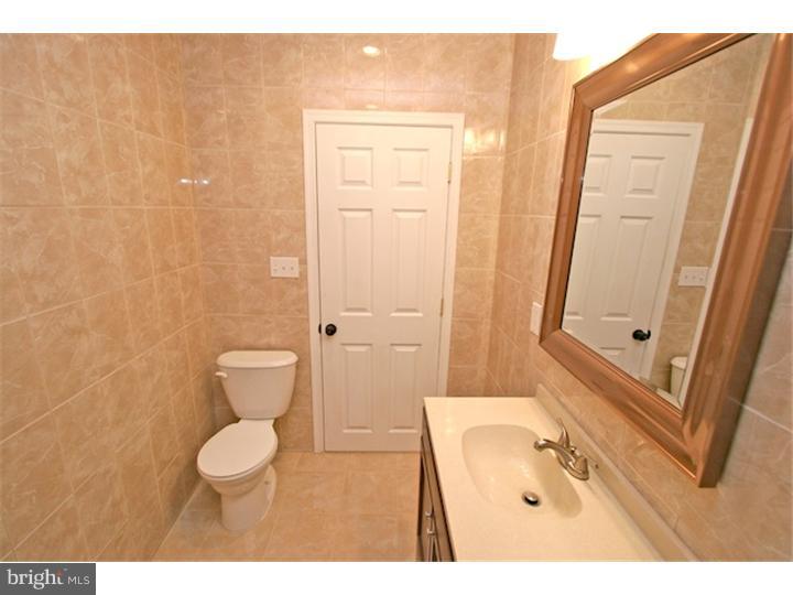 906 Marcella St Property Photo 12