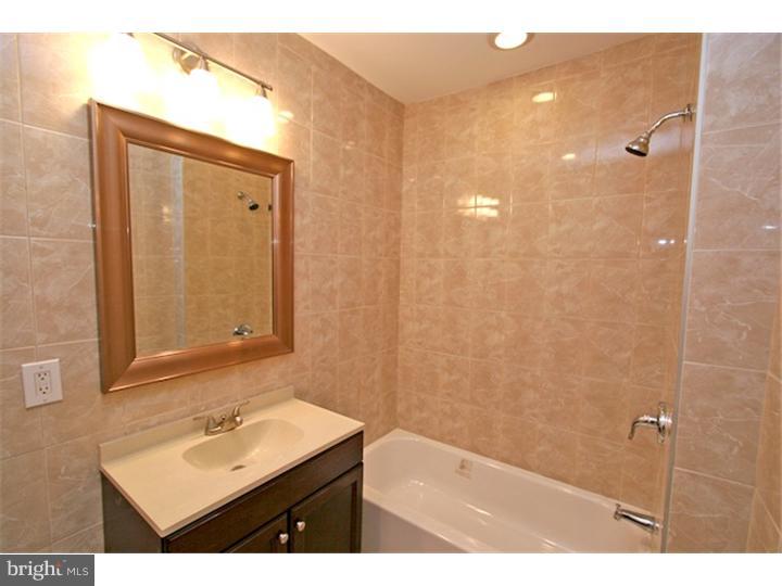 906 Marcella St Property Photo 14