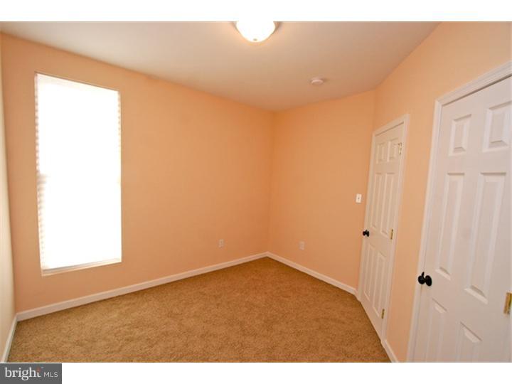 906 Marcella St Property Photo 15