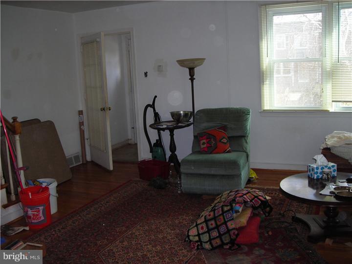 7200 Large St Property Photo 5