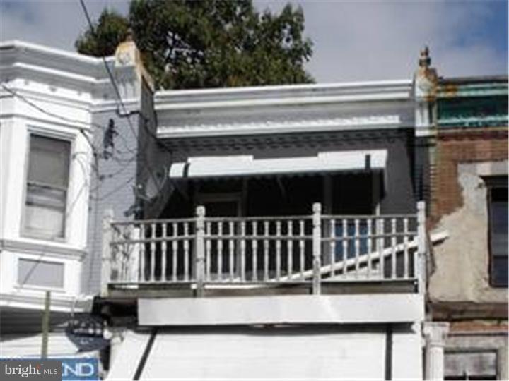 2007 W Indiana Ave Property Photo 2